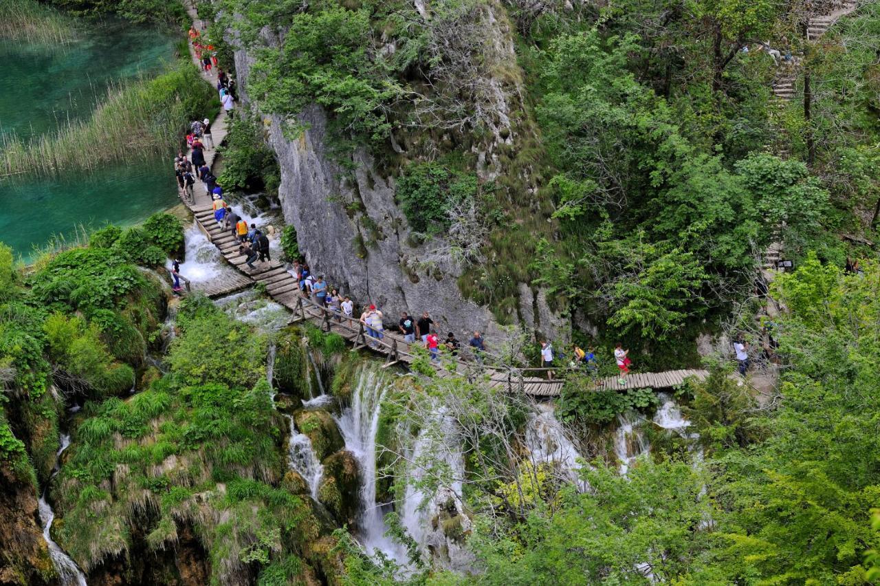 Ethno Houses Plitvice Lakes Hotel Plitvica selo Exterior foto